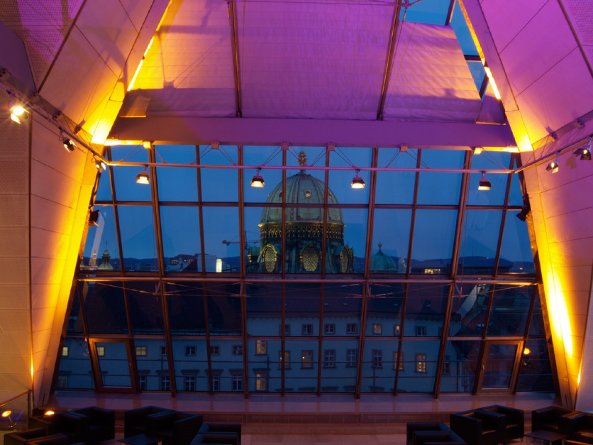 Wiener Hofburg (Skydome).jpeg