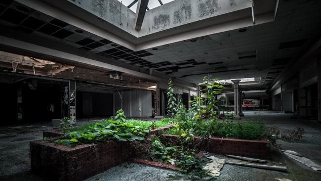 Datei:Riverdale Crossing Mall (4).jpg